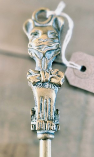 Antique brass cat - , fire